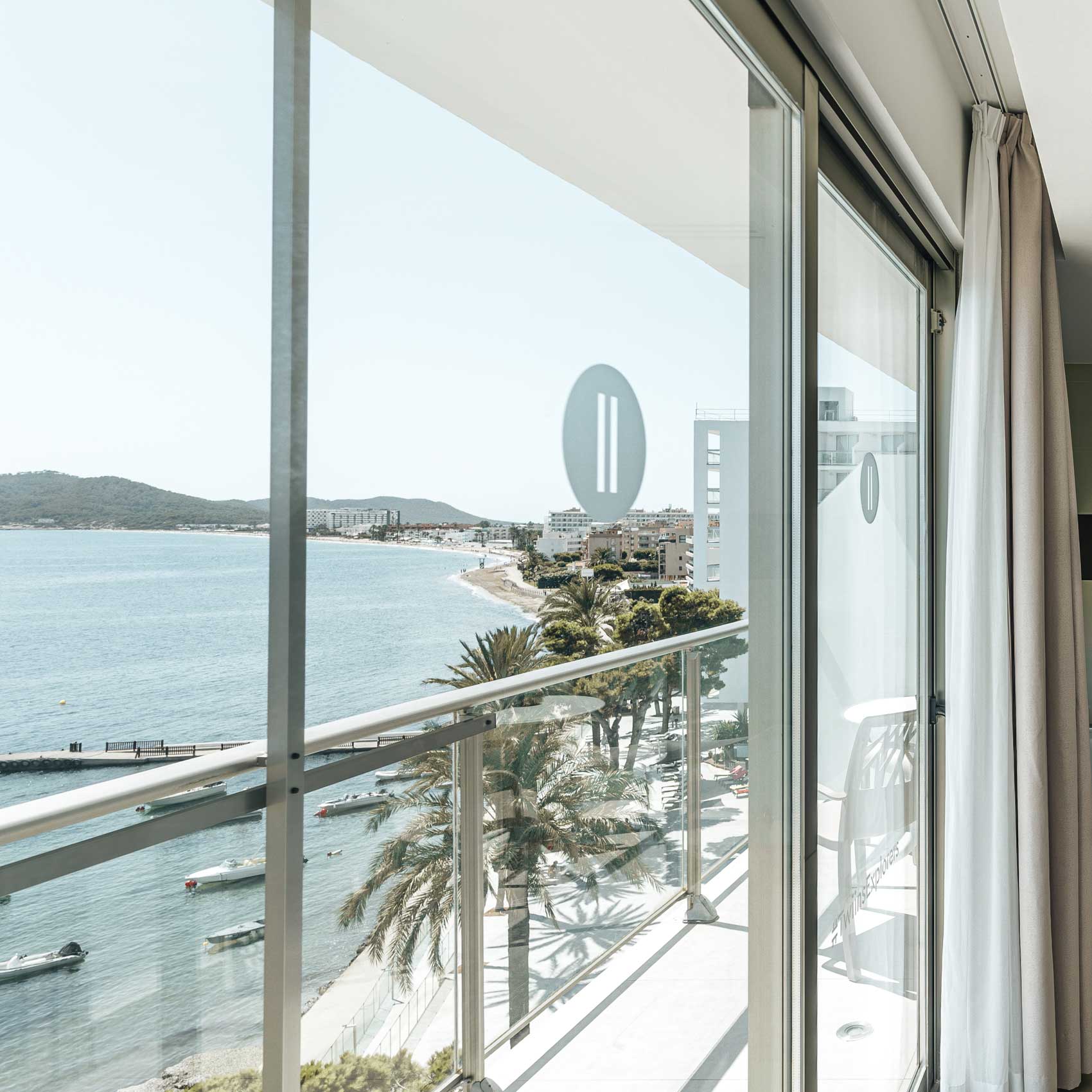 1-the_ibiza_twiins_venture_ocean_view-(3)