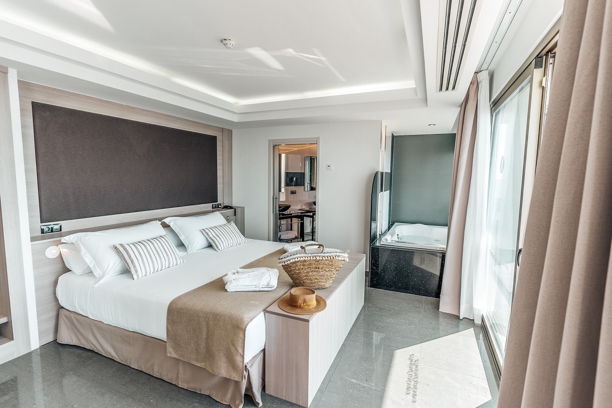 the_ibiza_twiins_premium_experience (1)